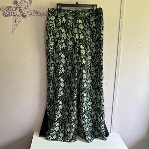 Kaari Blue Women's Black and‎ Green Floral Wide Leg Pants size 14W Preowned